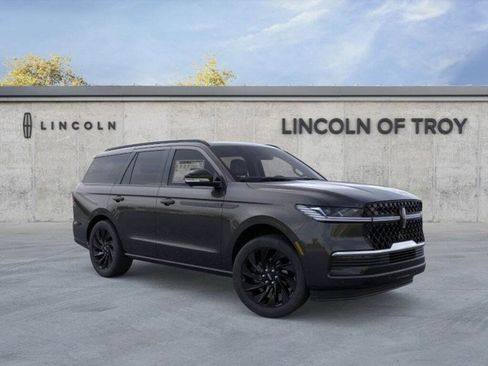 New 2025 Lincoln Navigator Reserve w/ Jet Appearance Package image 30
