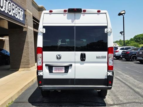 Used 2023 RAM ProMaster 2500 FWD image 7