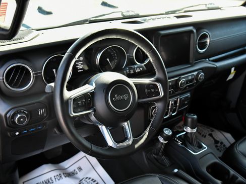 Used 2023 Jeep Wrangler Sahara w/ Cold Weather Group image 17