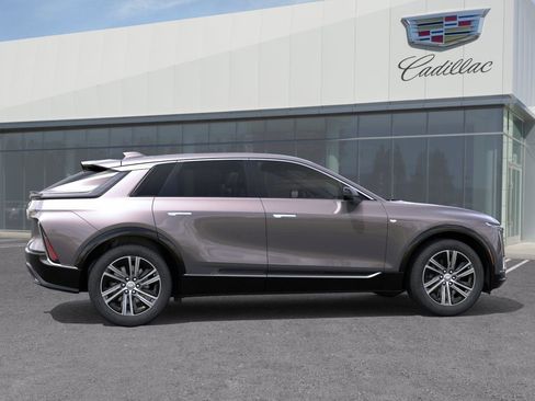New 2026 Cadillac Lyriq Premium Luxury image 6