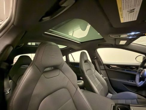 New 2026 Porsche Panamera 4 AWD/4WD image 15