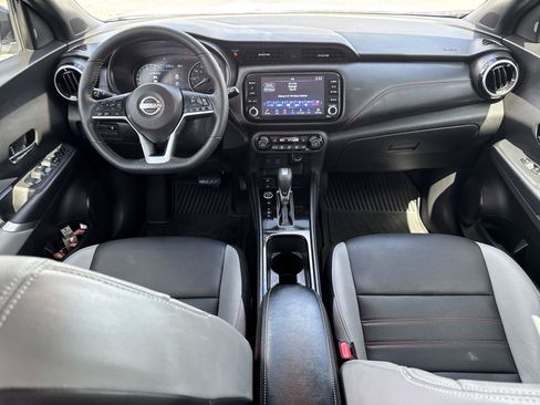 Used 2023 Nissan Kicks SR w/ SR Premium Package FWD image 13