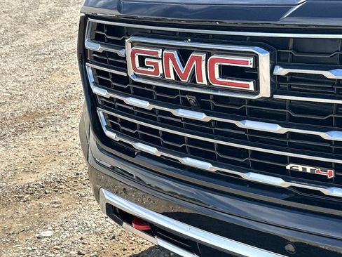 New 2026 GMC Yukon AT4 w/ AT4 Premium Package AWD/4WD image 32