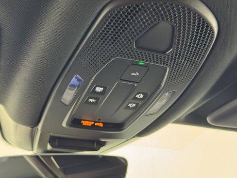 Used 2025 Porsche Cayenne S image 35