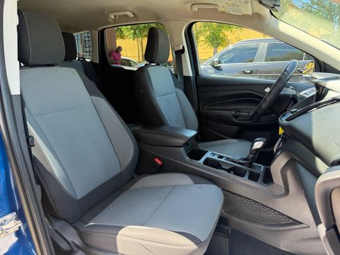 Used 2018 Ford Escape SE w/ SE Sync 3 Package image 18