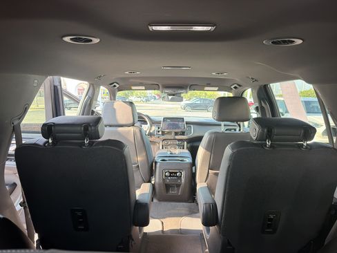 Used 2024 Chevrolet Tahoe LT AWD/4WD image 13