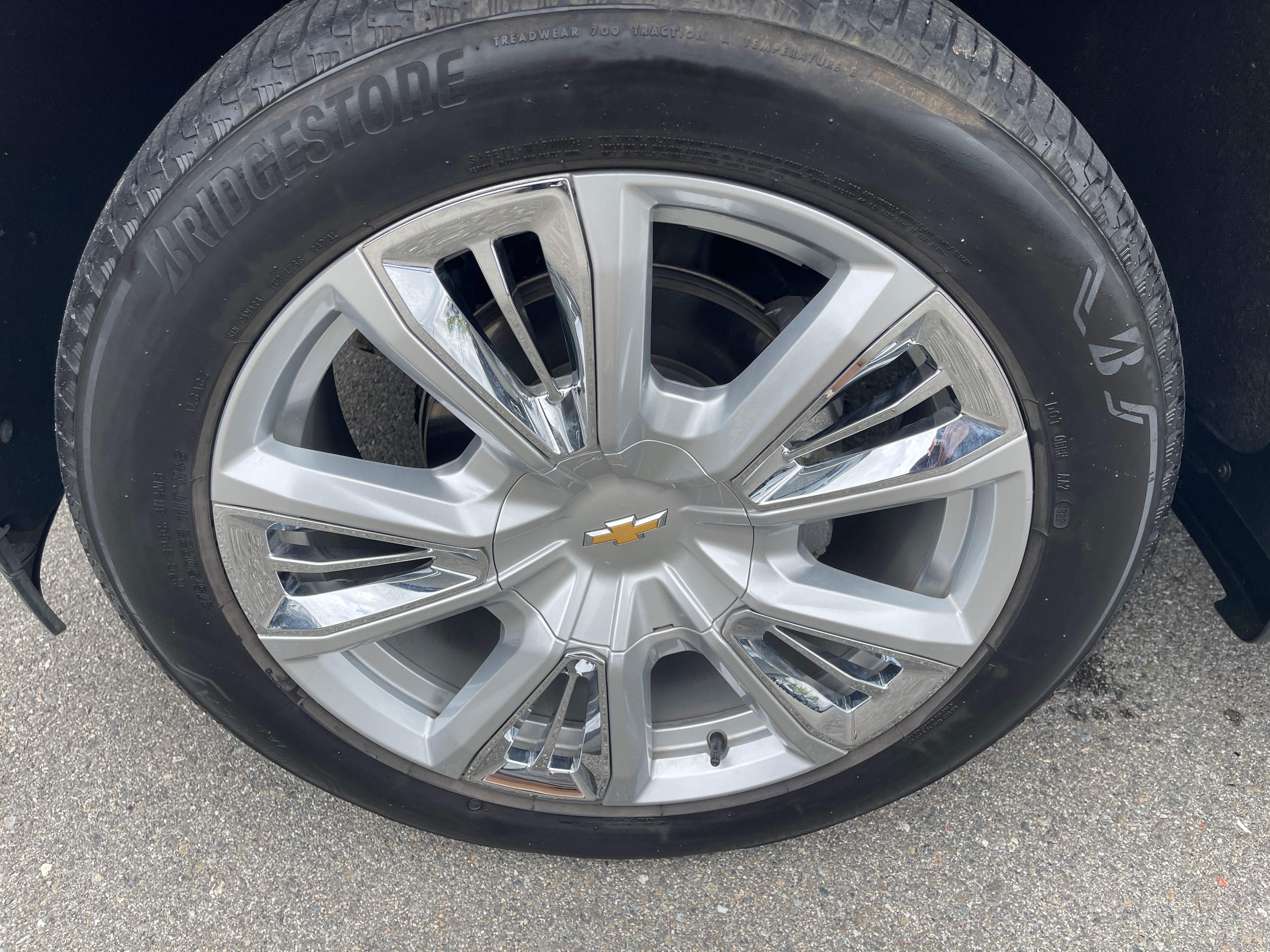 Used 2023 Chevrolet Silverado 1500 High Country w/ High Country Premium Package AWD/4WD image 22