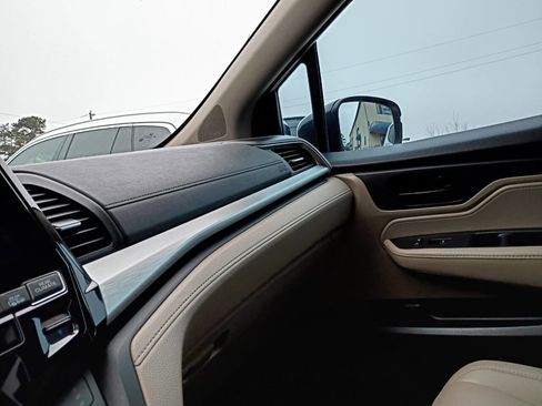 Used 2019 Honda Odyssey EX-L image 18