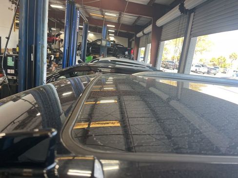 Used 2021 GMC Yukon SLT w/ SLT Premium Package image 11