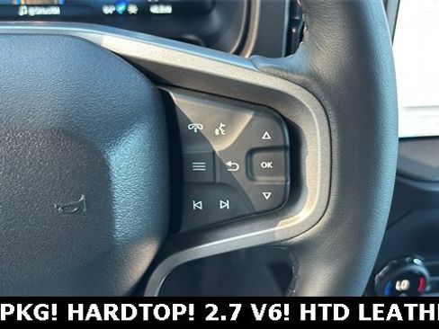 New 2025 Ford Bronco Badlands image 11