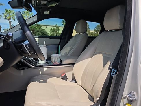 Used 2020 Land Rover Range Rover Velar R-Dynamic S image 3