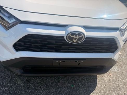 Used 2025 Toyota RAV4 XLE image 23