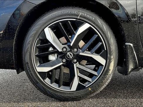 New 2025 Nissan Versa SR w/ Trunk Package image 12