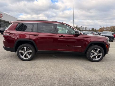 New 2025 Jeep Grand Cherokee L Limited image 3