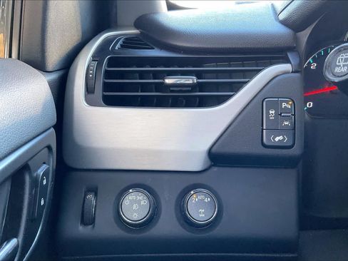 Used 2020 GMC Yukon SLT AWD/4WD image 32