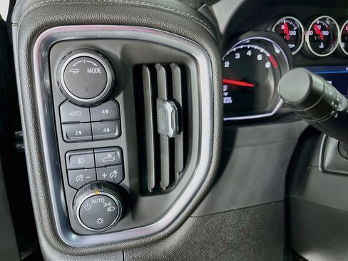 Used 2020 Chevrolet Silverado 1500 RST w/ True North Edition AWD/4WD image 12