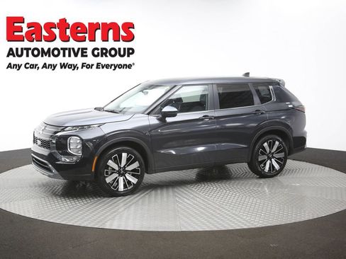 Used 2025 Mitsubishi Outlander SE FWD image 58