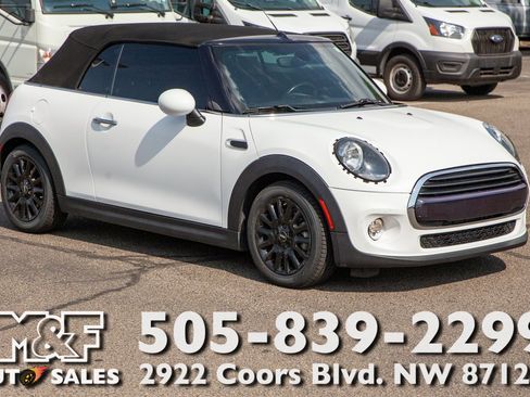 Used 2019 MINI Cooper Convertible image 1