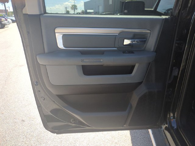 Used 2015 RAM 2500 SLT w/ Luxury Group AWD/4WD image 26