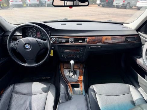 Used 2006 BMW 330xi Sedan image 17