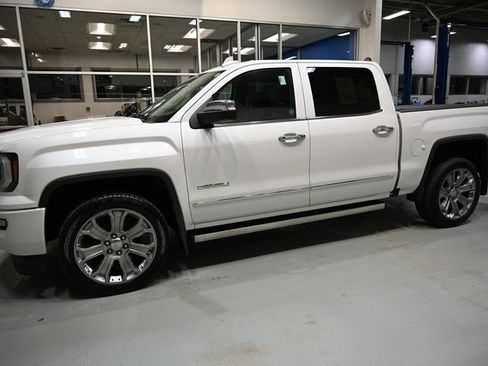 Used 2017 GMC Sierra 1500 Denali image 8