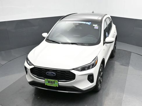 New 2025 Ford Escape ST-Line Elite image 38