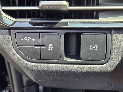 New 2026 Kia Sportage LX FWD image 14