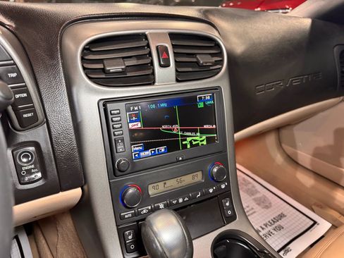 Used 2007 Chevrolet Corvette Convertible w/ Preferred Equipment Group image 32