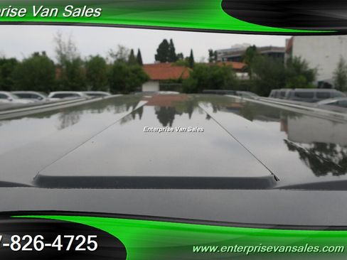 Used 2023 Ford Transit 350 XLT image 14