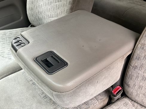 Used 1999 Ford F350 XLT image 16