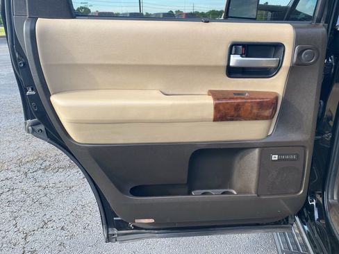Used 2010 Toyota Sequoia Limited RWD image 33