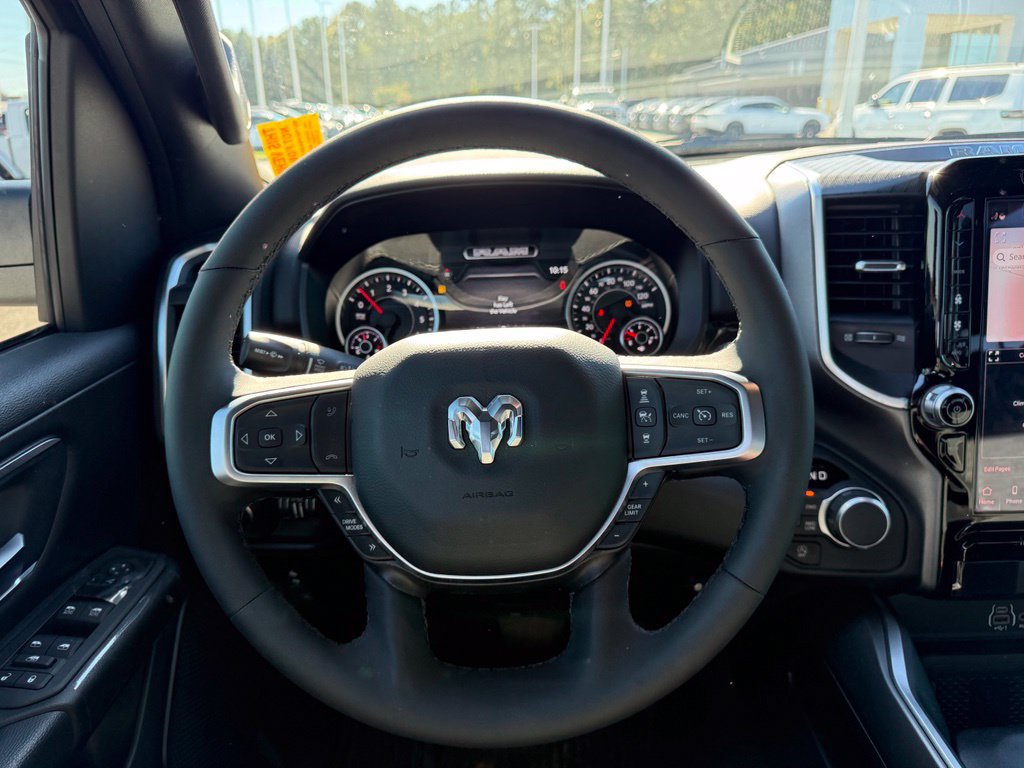 Used 2025 RAM 1500 Big Horn AWD/4WD image 7