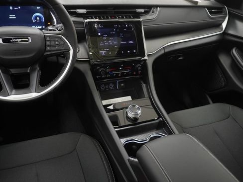 New 2026 Jeep Grand Cherokee L Laredo AWD/4WD image 21