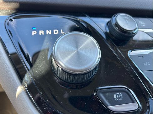 Certified 2017 Chrysler Pacifica Touring Plus w/ Security Group image 23