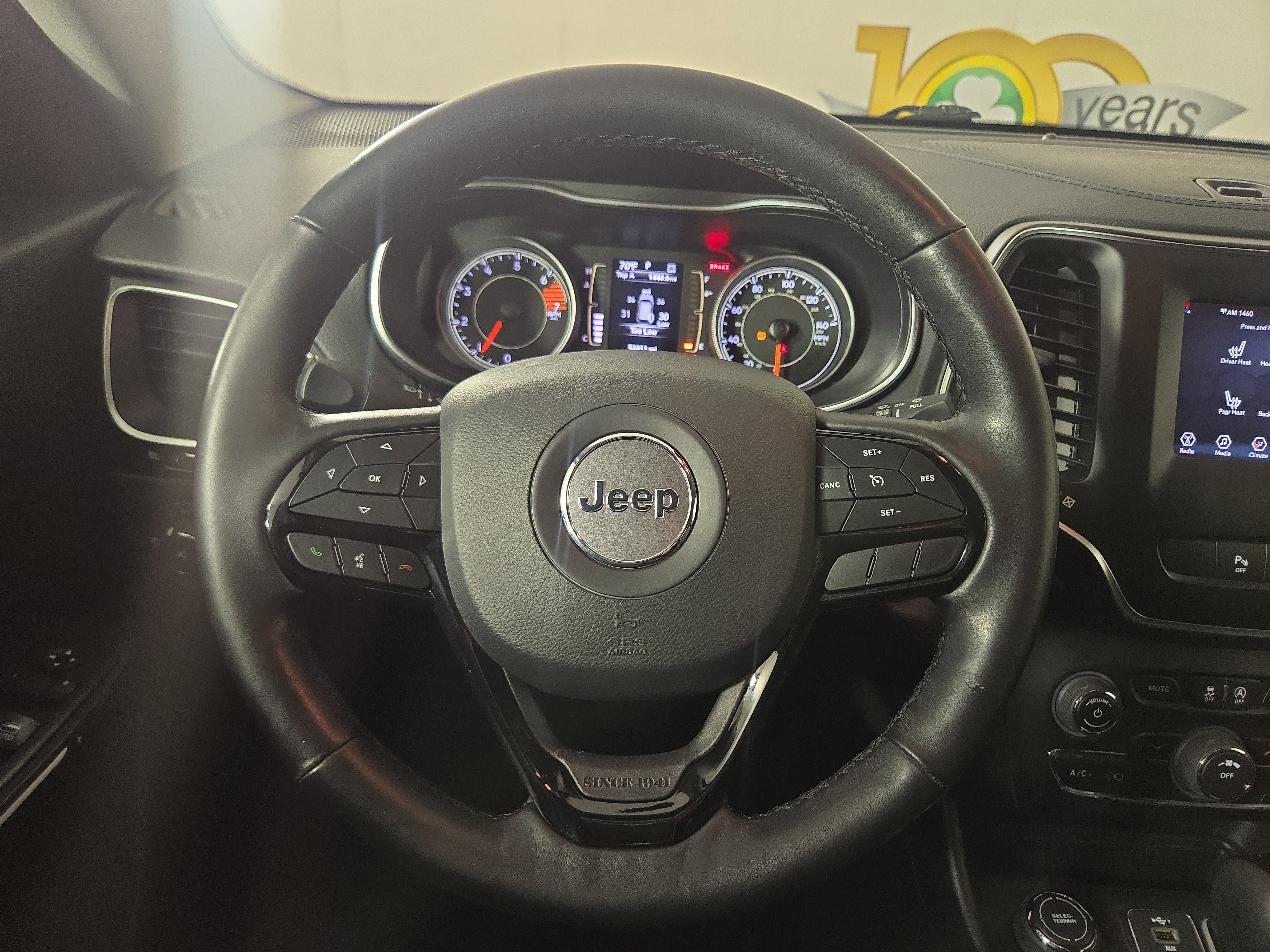 Used 2020 Jeep Cherokee Latitude Plus AWD/4WD image 15