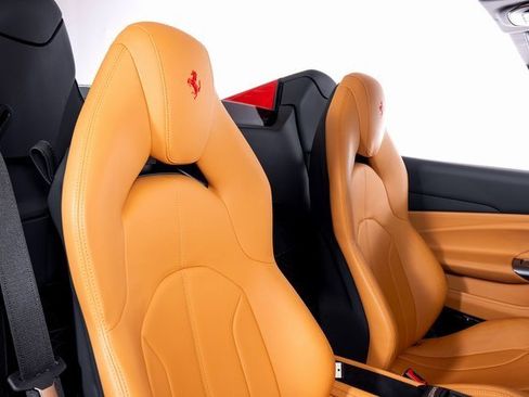 Used 2023 Ferrari F8 Tributo image 51