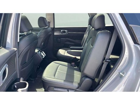 Used 2022 Kia Sorento SX AWD/4WD image 13