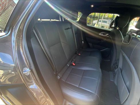 Used 2026 Land Rover Range Rover Velar Dynamic SE image 19