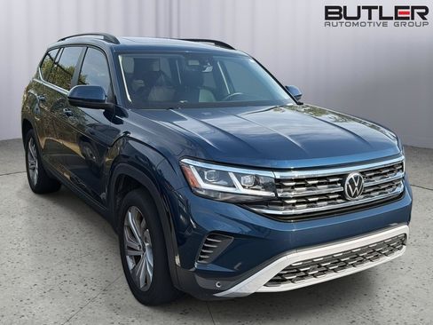 Used 2021 Volkswagen Atlas SE w/ Panoramic Sunroof Package FWD image 6