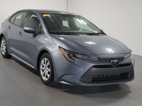Certified 2024 Toyota Corolla LE FWD image 3