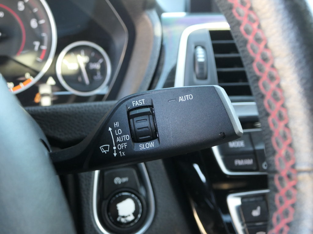 Used 2018 BMW 330i Sedan RWD image 16
