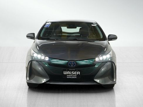 Used 2017 Toyota Prius Prime Premium image 8