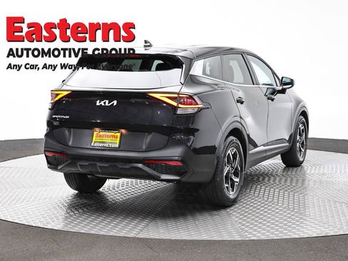 Used 2024 Kia Sportage LX FWD image 5