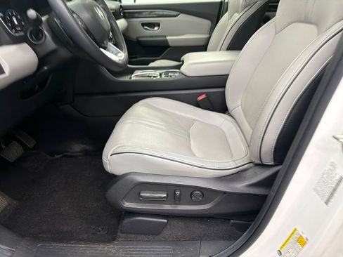 Used 2025 Honda Pilot Elite image 10