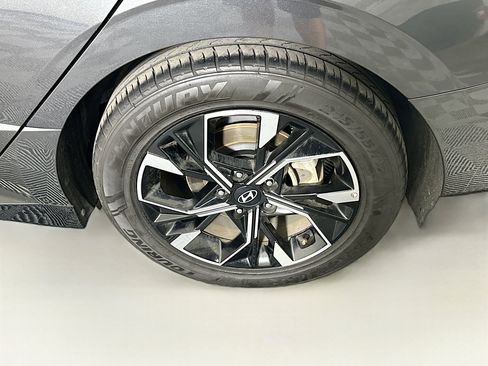 Used 2024 Hyundai Sonata SEL FWD image 11