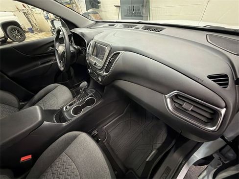 Certified 2024 Chevrolet Equinox LT w/ LPO, Floor Liner Package image 29