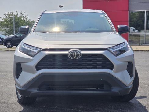 Certified 2023 Toyota RAV4 LE AWD/4WD image 8