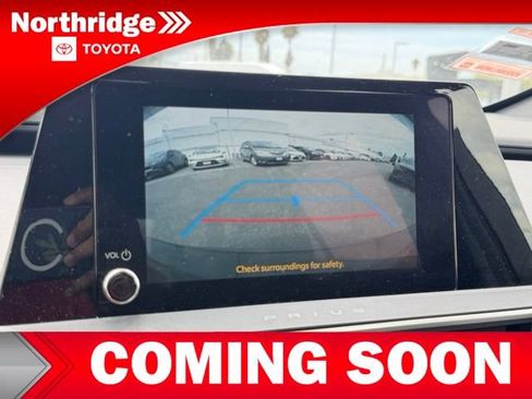 Used 2026 Toyota Prius XLE FWD image 5