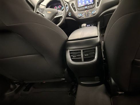 Used 2025 Chevrolet Malibu LT FWD image 23