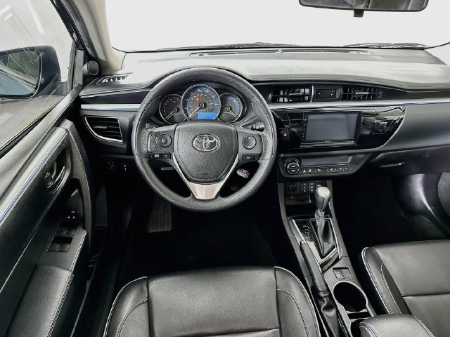 Used 2015 Toyota Corolla LE Premium FWD image 4